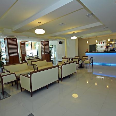 Hotel Eden Tulcea Bagian luar foto