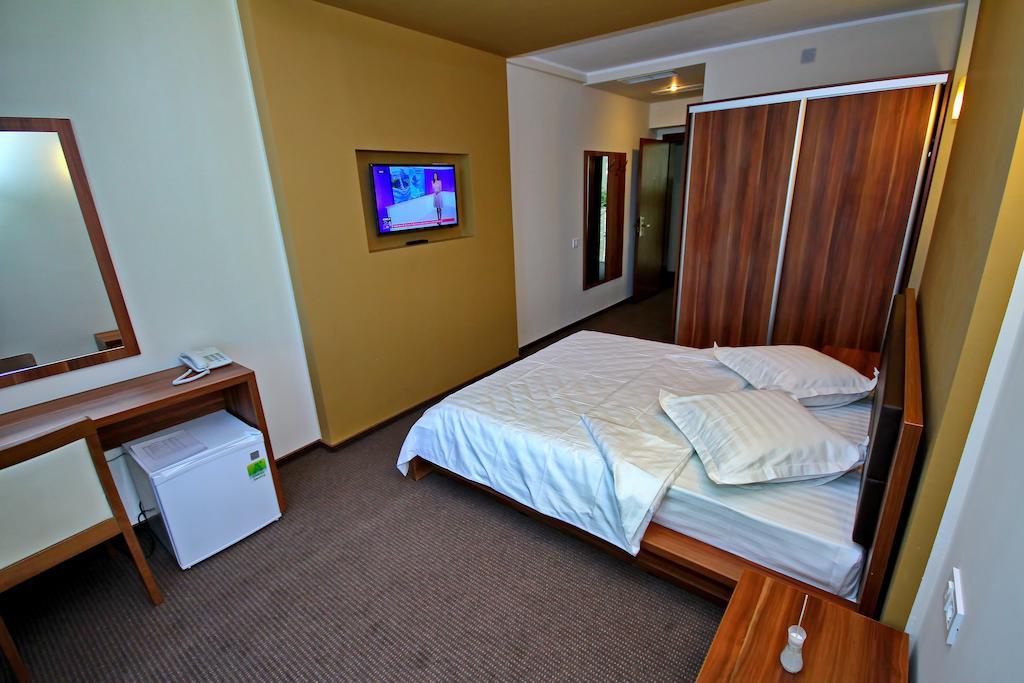 Hotel Eden Tulcea Ruang foto