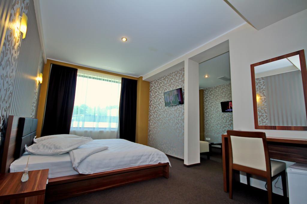 Hotel Eden Tulcea Ruang foto